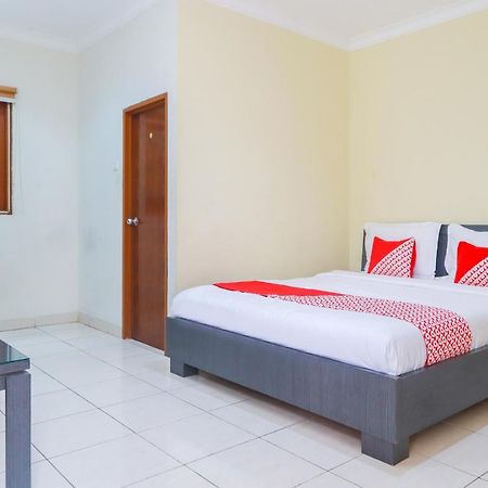 Oyo 2196 Ss Homes Dżakarta Zewnętrze zdjęcie