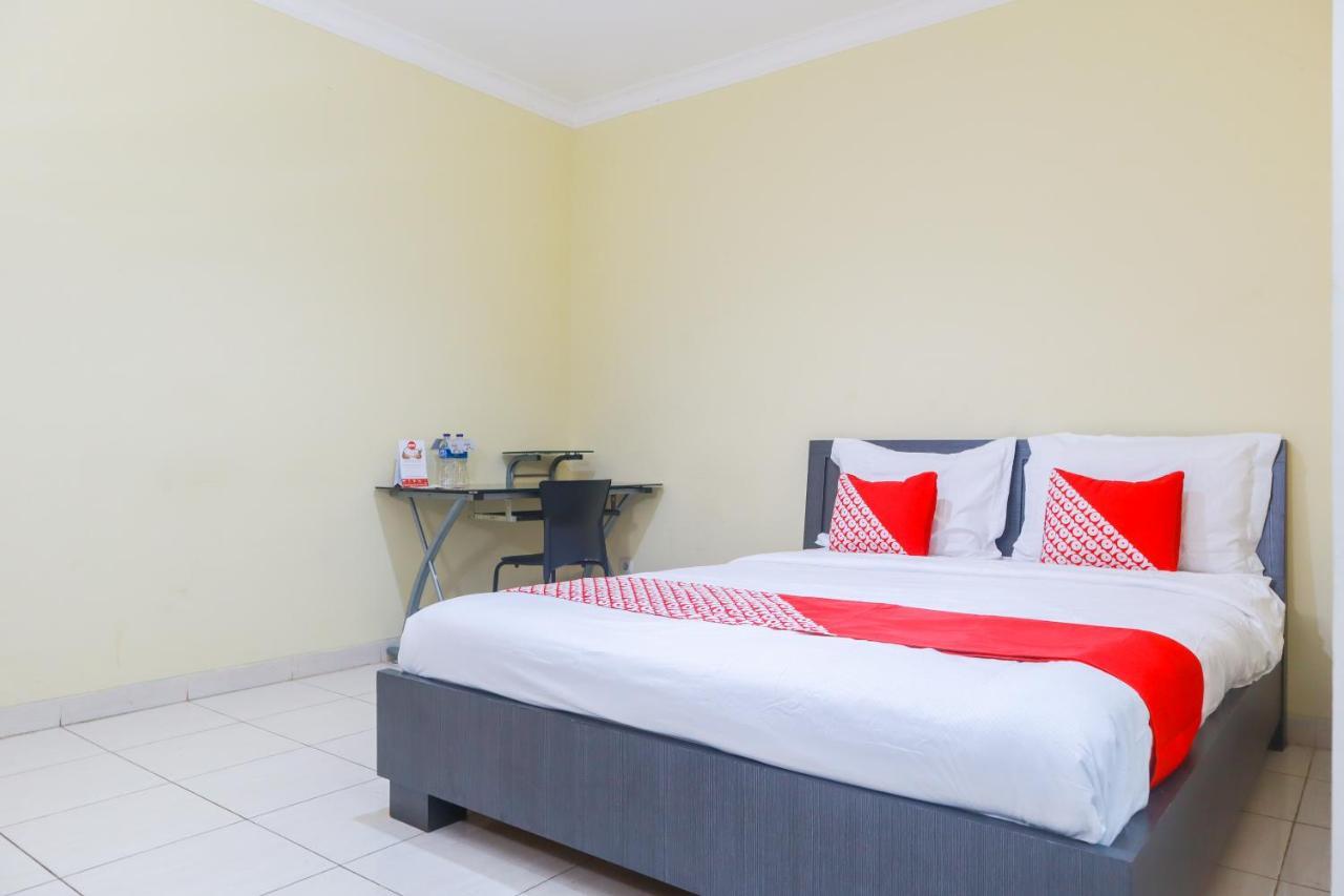 Oyo 2196 Ss Homes Dżakarta Zewnętrze zdjęcie