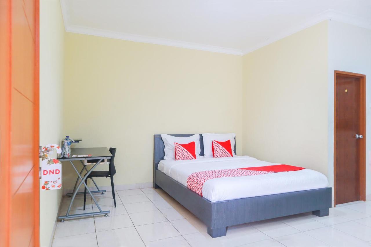 Oyo 2196 Ss Homes Dżakarta Zewnętrze zdjęcie