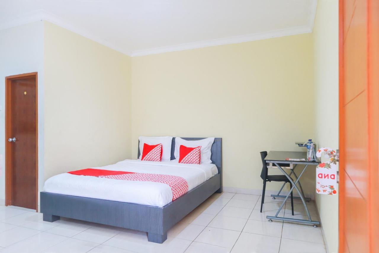 Oyo 2196 Ss Homes Dżakarta Zewnętrze zdjęcie