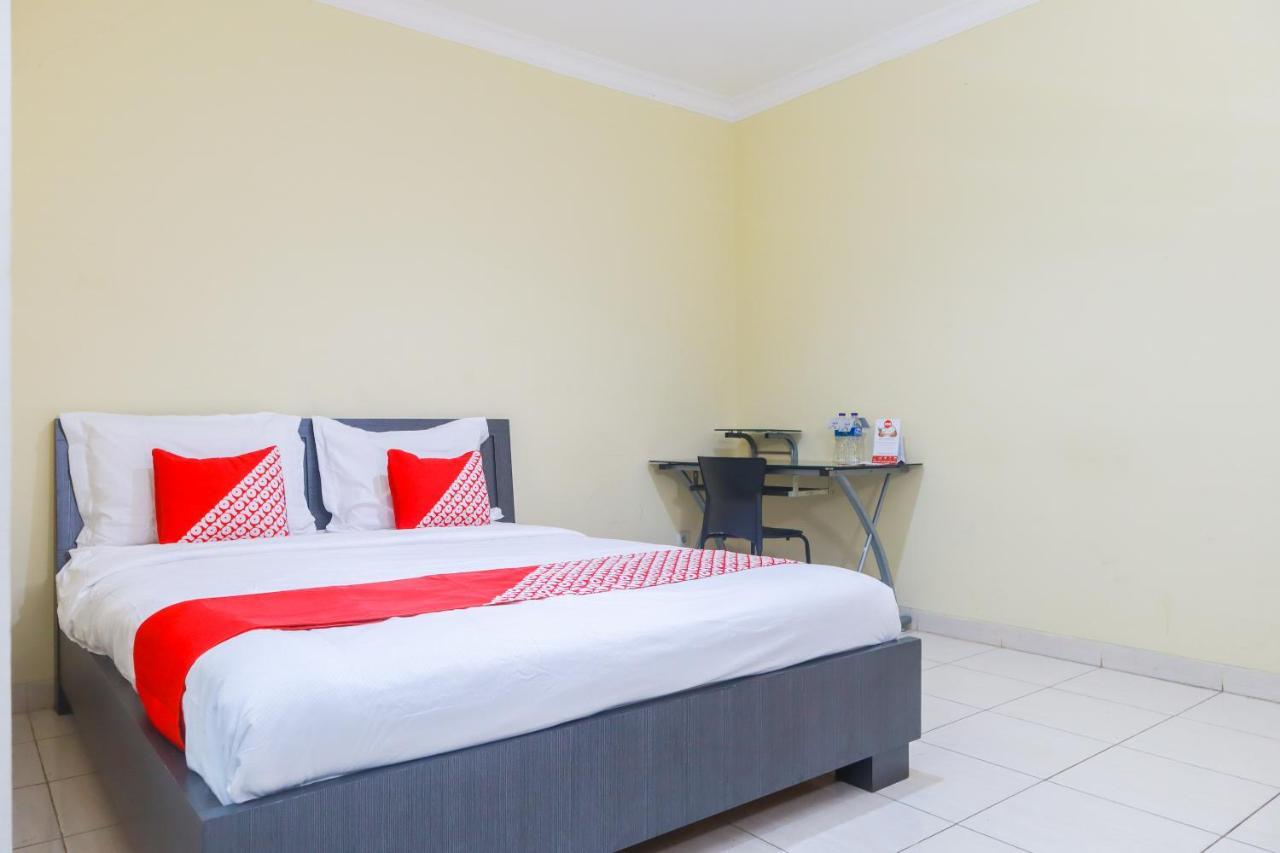Oyo 2196 Ss Homes Dżakarta Zewnętrze zdjęcie